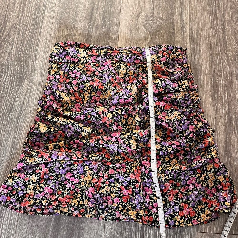 Zara Floral Ruched Ruffle Mini Skirt – Size M - Picture 10 of 11